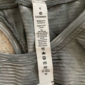 Peloton Lululemon size 6 gray tank